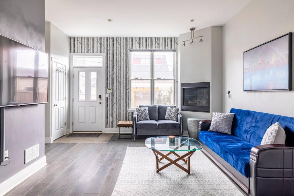 4 Bedroom 3 Bath Sleeps 10 Pet Friendly Private Backyard, 2 Car Garage, City Views, Close To All Stadiums And Casino Pittsburgh Dış mekan fotoğraf