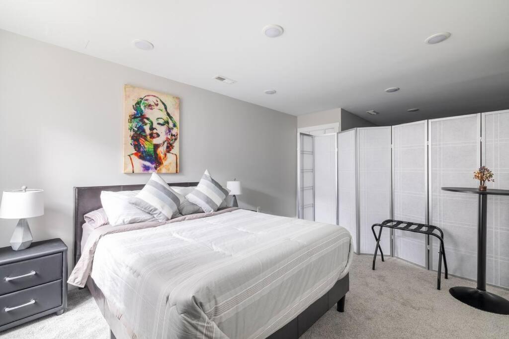 4 Bedroom 3 Bath Sleeps 10 Pet Friendly Private Backyard, 2 Car Garage, City Views, Close To All Stadiums And Casino Pittsburgh Dış mekan fotoğraf