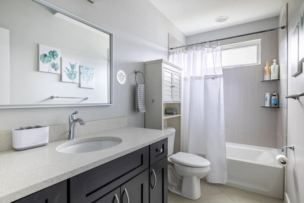 4 Bedroom 3 Bath Sleeps 10 Pet Friendly Private Backyard, 2 Car Garage, City Views, Close To All Stadiums And Casino Pittsburgh Dış mekan fotoğraf
