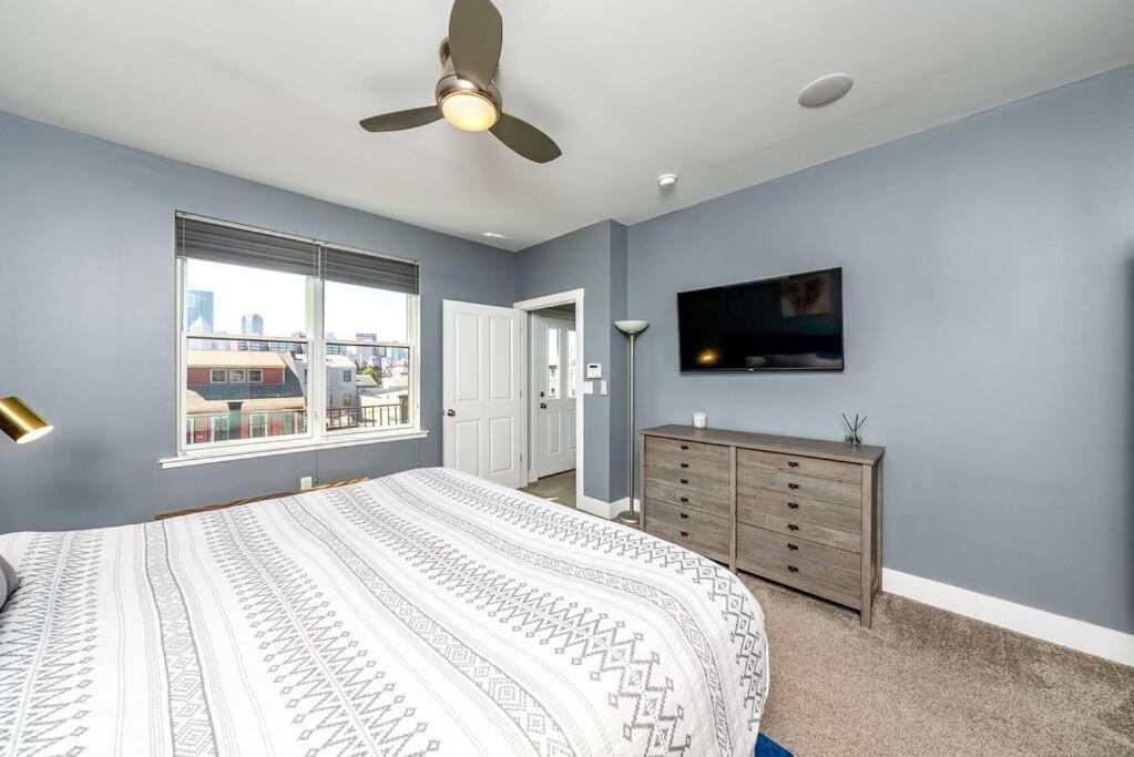 4 Bedroom 3 Bath Sleeps 10 Pet Friendly Private Backyard, 2 Car Garage, City Views, Close To All Stadiums And Casino Pittsburgh Dış mekan fotoğraf