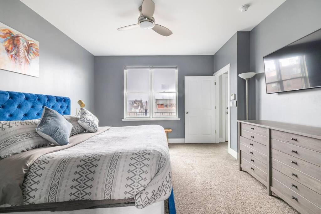 4 Bedroom 3 Bath Sleeps 10 Pet Friendly Private Backyard, 2 Car Garage, City Views, Close To All Stadiums And Casino Pittsburgh Dış mekan fotoğraf