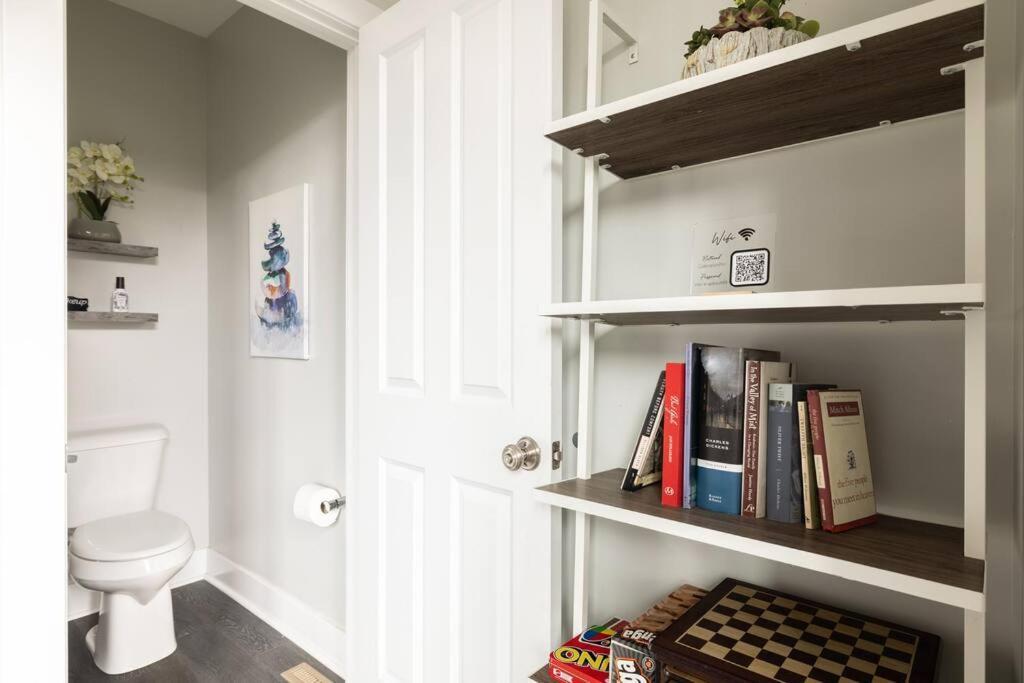4 Bedroom 3 Bath Sleeps 10 Pet Friendly Private Backyard, 2 Car Garage, City Views, Close To All Stadiums And Casino Pittsburgh Dış mekan fotoğraf
