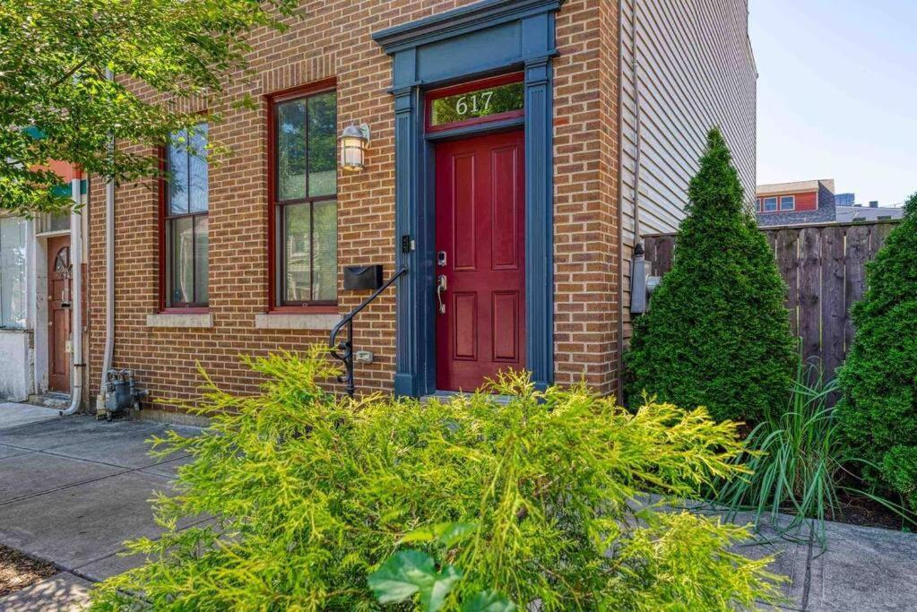 4 Bedroom 3 Bath Sleeps 10 Pet Friendly Private Backyard, 2 Car Garage, City Views, Close To All Stadiums And Casino Pittsburgh Dış mekan fotoğraf