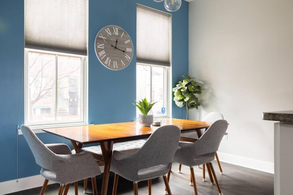 4 Bedroom 3 Bath Sleeps 10 Pet Friendly Private Backyard, 2 Car Garage, City Views, Close To All Stadiums And Casino Pittsburgh Dış mekan fotoğraf