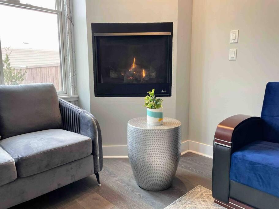 4 Bedroom 3 Bath Sleeps 10 Pet Friendly Private Backyard, 2 Car Garage, City Views, Close To All Stadiums And Casino Pittsburgh Dış mekan fotoğraf