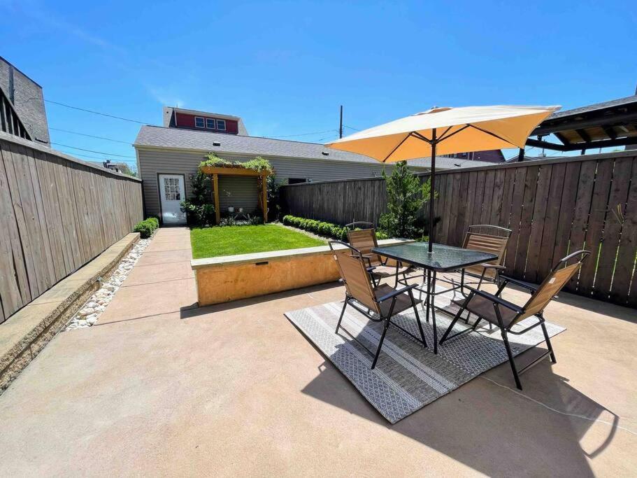 4 Bedroom 3 Bath Sleeps 10 Pet Friendly Private Backyard, 2 Car Garage, City Views, Close To All Stadiums And Casino Pittsburgh Dış mekan fotoğraf