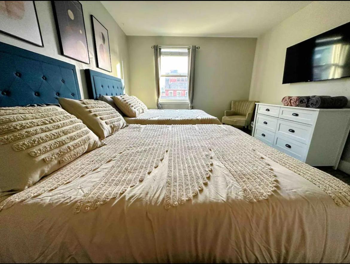 4 Bedroom 3 Bath Sleeps 10 Pet Friendly Private Backyard, 2 Car Garage, City Views, Close To All Stadiums And Casino Pittsburgh Dış mekan fotoğraf