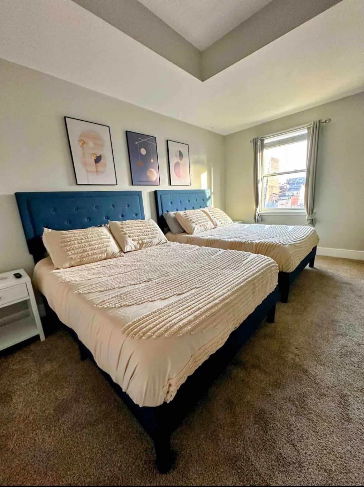4 Bedroom 3 Bath Sleeps 10 Pet Friendly Private Backyard, 2 Car Garage, City Views, Close To All Stadiums And Casino Pittsburgh Dış mekan fotoğraf